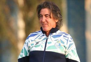 ساپینتو: فعلا به پرسپولیس فکر نمی‌کنیم/ هدف ما پیروزی مقابل فولاد است