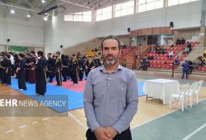 ورزشکاران با پالایش جسم و روح به جامعه خدمت می‌کنند