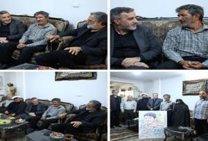 دیدار شهردار منطقه ۱۲ تهران با خانواده شهید مدافع حرم