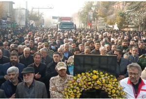 تصاویری از تشییع باشکوه پیکر ۶ شهید گمنام در ارومیه