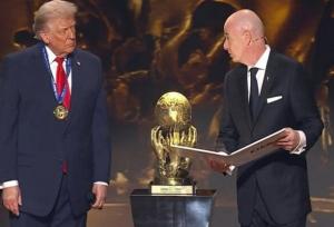 ترامپ آخرش جایزه صلح را گرفت!