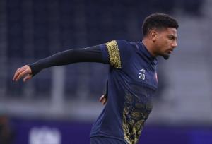 مدافع ملی پوش پرسپولیس همچنان دنبال تیم