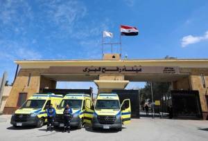 قطر: بازگشایی گذرگاه رفح اقدامی در مسیر درست است