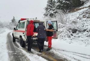 امدادرسانی هلال احمر گلستان به ۲۱۸ گرفتار در برف/ رهاسازی ۸۶ خودرو از کولاک