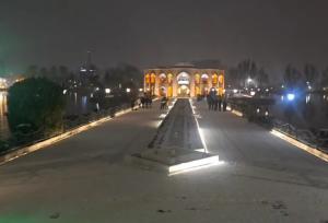 عمارت ائل‌گلی تبریز سفیدپوش شد