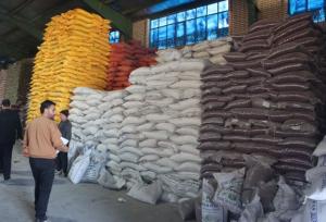 کشف بیش از ۴۰۰ تن برنج و روغن احتکاری در شهرری