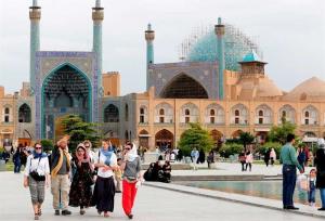 رشد ۱۰ درصدی ورود گردشگران خارجی به ایران در نیمه نخست ۲۰۲۵