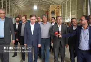 تاکید معاون رئیس جمهور بر حمایت بانک‌ها از تولیدکنندگان