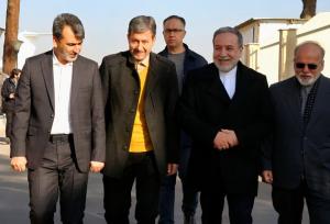 وزیر امورخارجه وارد اصفهان شد