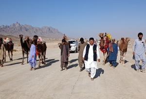 برگزاری مسابقات شتردوانی خاش به مناسبت روز جهانی خاک