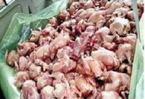 ۲۱۸ کیلوگرم مرغ فاسد در کاشان کشف شد