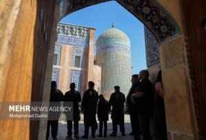 برگزاری برنامه های روز اردبیل در بقعه شیخ صفی