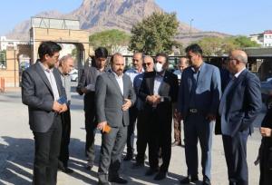 بلوار «کریم‌خان» و «بهارستان» شهر خرم‌آباد به هم متصل می‌شوند