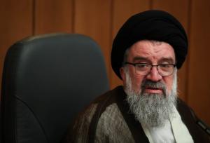 امام و  رهبری همواره بر دوری نیروهای مسلح از جناح‌بندی‌ها تأکید کردند