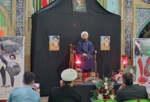 ادامه راه امام خمینی(ره) با مجهز شدن به ۲ سلاح ایمان و امید