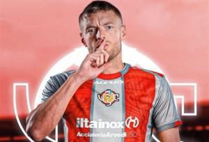 جیمی واردی؛ پیرمردی که هنوز بوی گل می‌دهد!