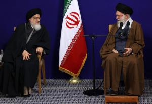 رهبر انقلاب: آیت‌الله میلانی از ارکان نهضت اسلامی است