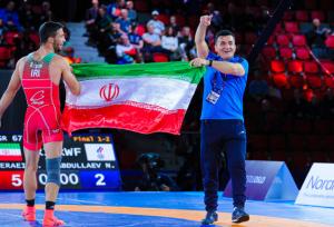 ایرانی‌ها نباید به حضور محمد بنا در آذربایجان حسادت کنند!