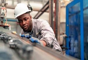 قیمت‌های بالا، فیتیله تولید در آمریکا را پایین کشید