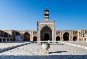 مسجد سید اصفهان؛ تاریخ مصور ایمان بر دیوارهای هفت‌رنگ