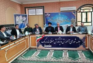 فرماندار گناوه: هم افزایی بین مدارس و اولیا موجب تعالی تربیت می‌شود