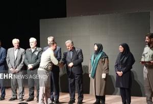 تقدیر معاون رئیس جمهور از محیط‌بانان در مراسم احیای گورخر ایرانی