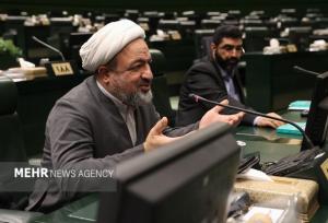 جدال لفظی در مجلس؛ جمله رسایی حاشیه‌ساز شد