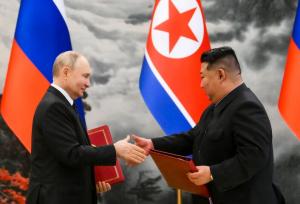 تعمیق همکاری راهبردی روسیه-کره شمالی/زنگ خطر در سئول به صدا درآمد