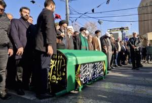 وداع باشکوه مردم ورامین با آیت‌الله سید مرتضی محمودی گلپایگانی