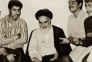پای درس آقا| امام یک الگوی تمام‌عیار است
