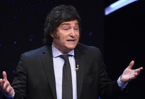 آرژانتین زیر تیغ ریاضت؛ محو طبقه متوسط با اجرای سیاست های صندوق بین المللی پول