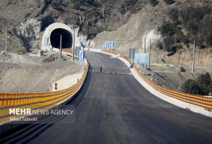 آغاز بهسازی و آسفالت محور قدیم قزوین-رشت