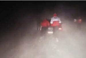 کولاک در محورهای ارتباطی آذربایجان غربی؛ تداوم عملیات امدادرسانی