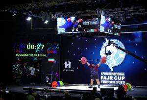 وزنه‌بردار فوق‌سنگین ایران قهرمان جام فجر شد