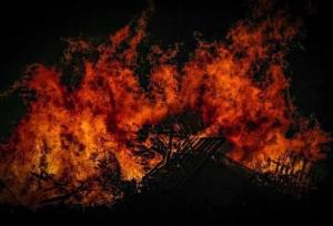 باغ‌های مرکبات نراب جیرفت آتش گرفت؛ اعزام نیروهای امدادی به منطقه