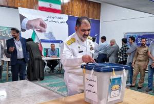 امیر  ایرانی رای خود را به صندوق انداخت