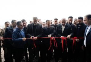 افتتاح تصفیه‌خانه شرکت فولادی و بازدید وزیر کار از خوشه کفش در اصفهان