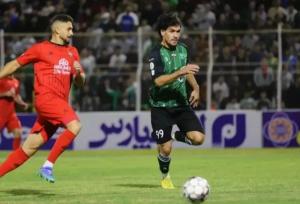 نوشته روی پیراهن بازیکن خیبر برای صابر کاظمی جلب توجه کرد