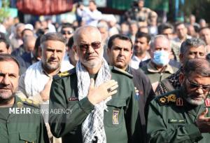 حضور بسیجیان در هویزه تجدید عهد با امام شهدا و رهبر معظم انقلاب است