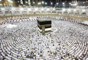 بازدید رئیس سازمان حج و زیارت از ۲ هتل محل اقامت زائران عمره در مکه