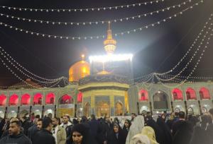 حال و هوای حرم امام رضا(ع) در شب شهادت حضرت زهرا(س)