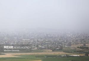 تهران در برابر مهِ آلودگی؛ تعطیلی مدارس چگونه رقم می‌خورد؟