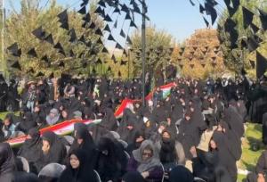 پانزده سال استمرار آیین سوگواری در میدان فاطمیه شاهین‌ویلا