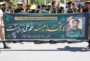 تشییع پیکر مطهر «پاسدار شهید ولی‌الله طاهری» در شهرستان شازند