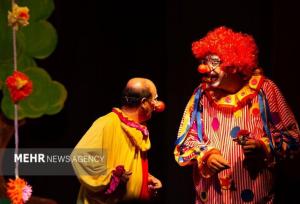 سومین روز جشنواره «آفتاب» در اصفهان با ۶ اثر نمایشی روی صحنه می‌رود