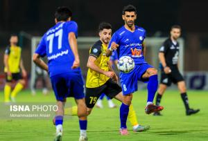 بابادی: نمی‌توانم منکر بشوم که بازیکن استقلال خوزستان اعتراض نکند