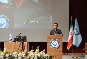 تعامل دانشگاه با صنایع مرکزی زمینه‌ساز تربیت نیروی متخصص آینده است