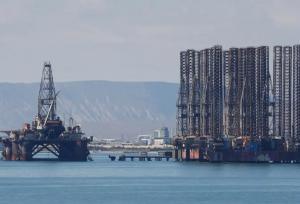 حمله اوکراین به یک دکل نفتی در دریای خزر