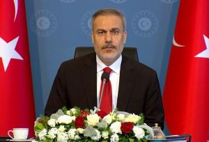 فیدان: «اردوغان» با رؤسای جمهور اوکراین و روسیه در تماس است