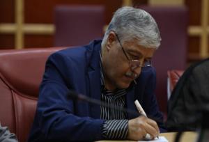 مشاور عالی وزیر علوم نشان طوبی را دریافت کرد